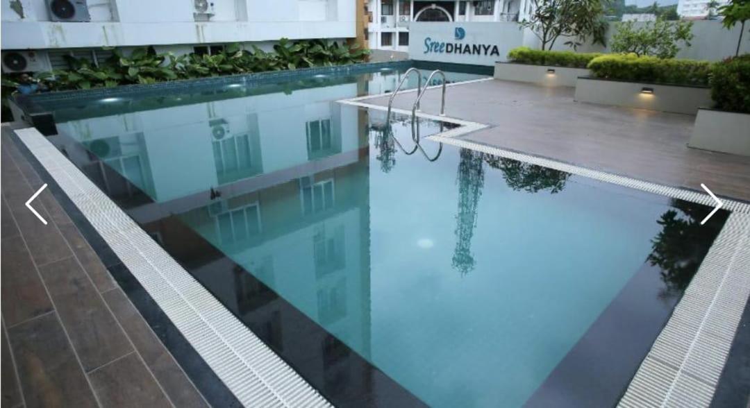 The Crystal Apartment *
